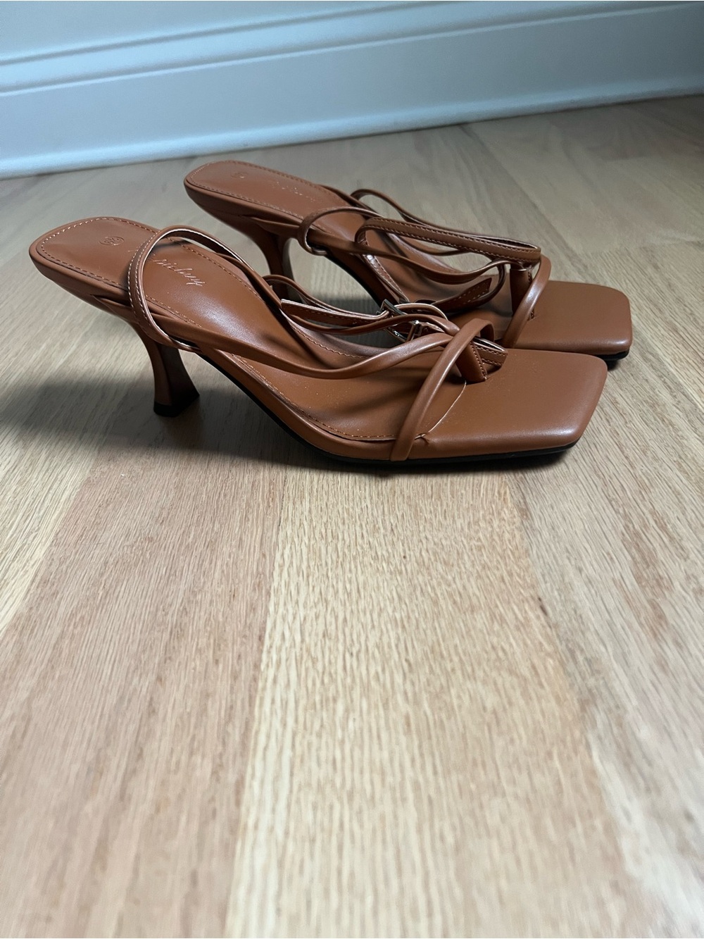 Women's Brown Strappy Square-Toe Heeled Sandals